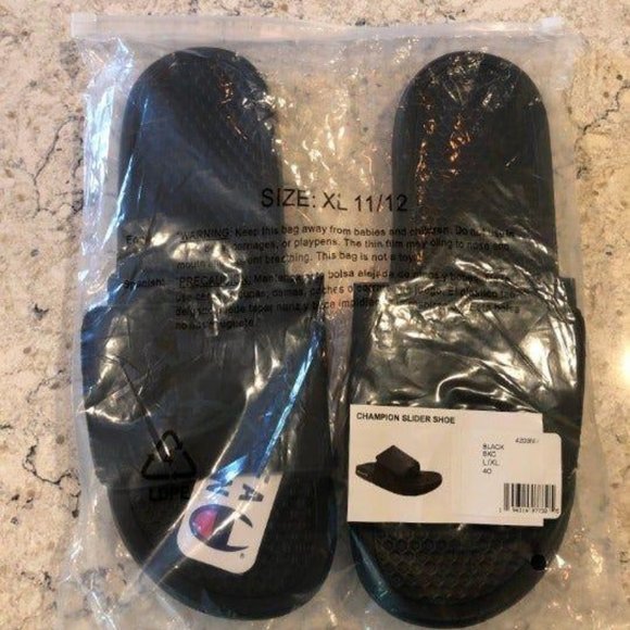 Exclusive HyperX x Champion Slides L/XL